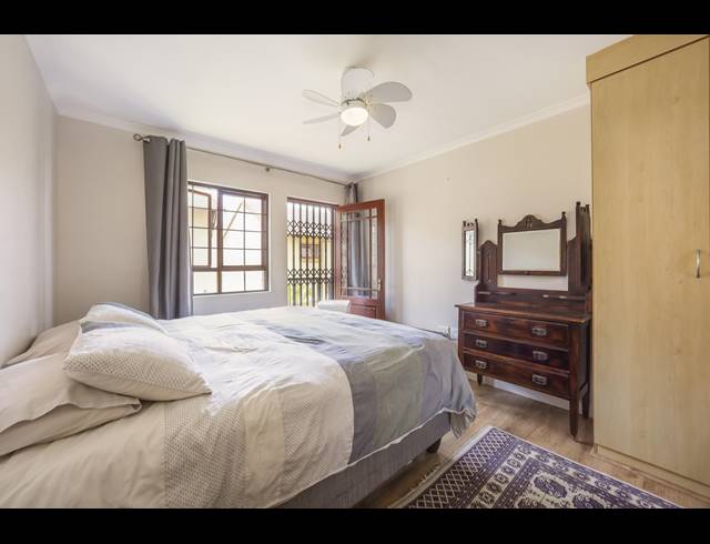 3 BEDROOM CLUSTER RENTED IN CRAIGAVON